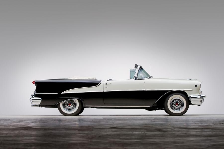 Oldsmobile Super 88 Convertible 1955 года  (фото 18 из 23)